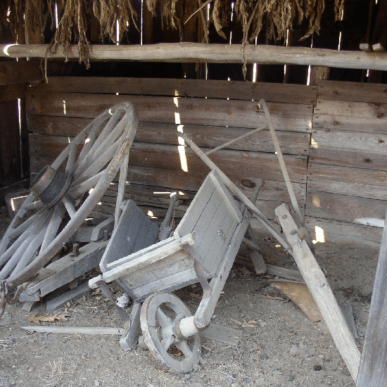 Old wheel barrel - Mount Vernon
