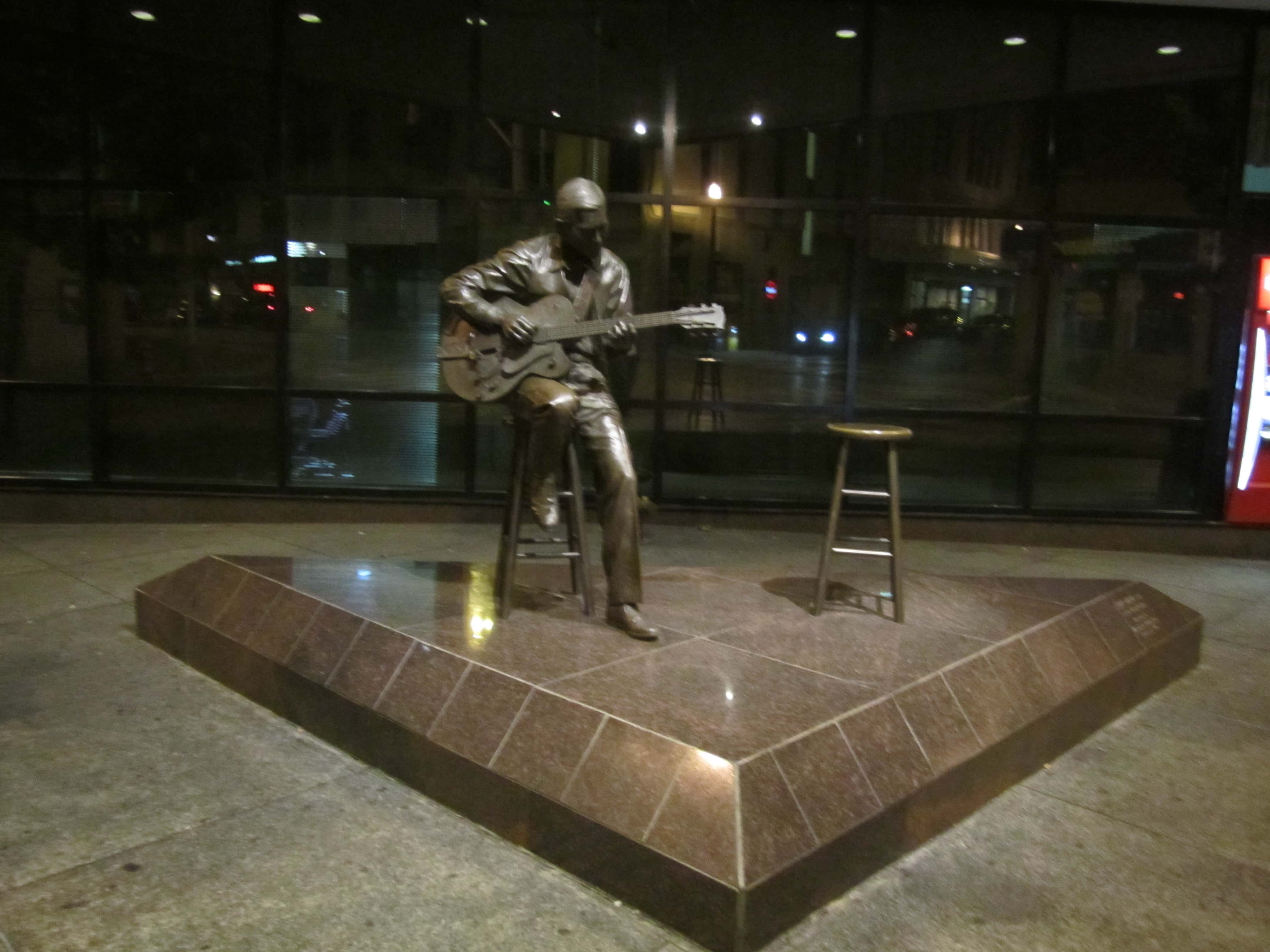 Guitar Player Statue - Nashville, Tennessee