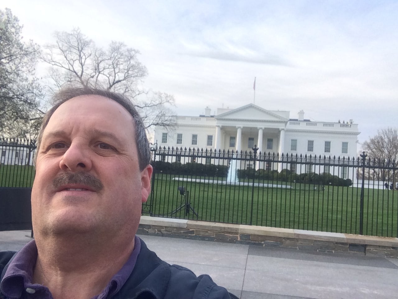 The White House and Me (my attempt at a selfie)