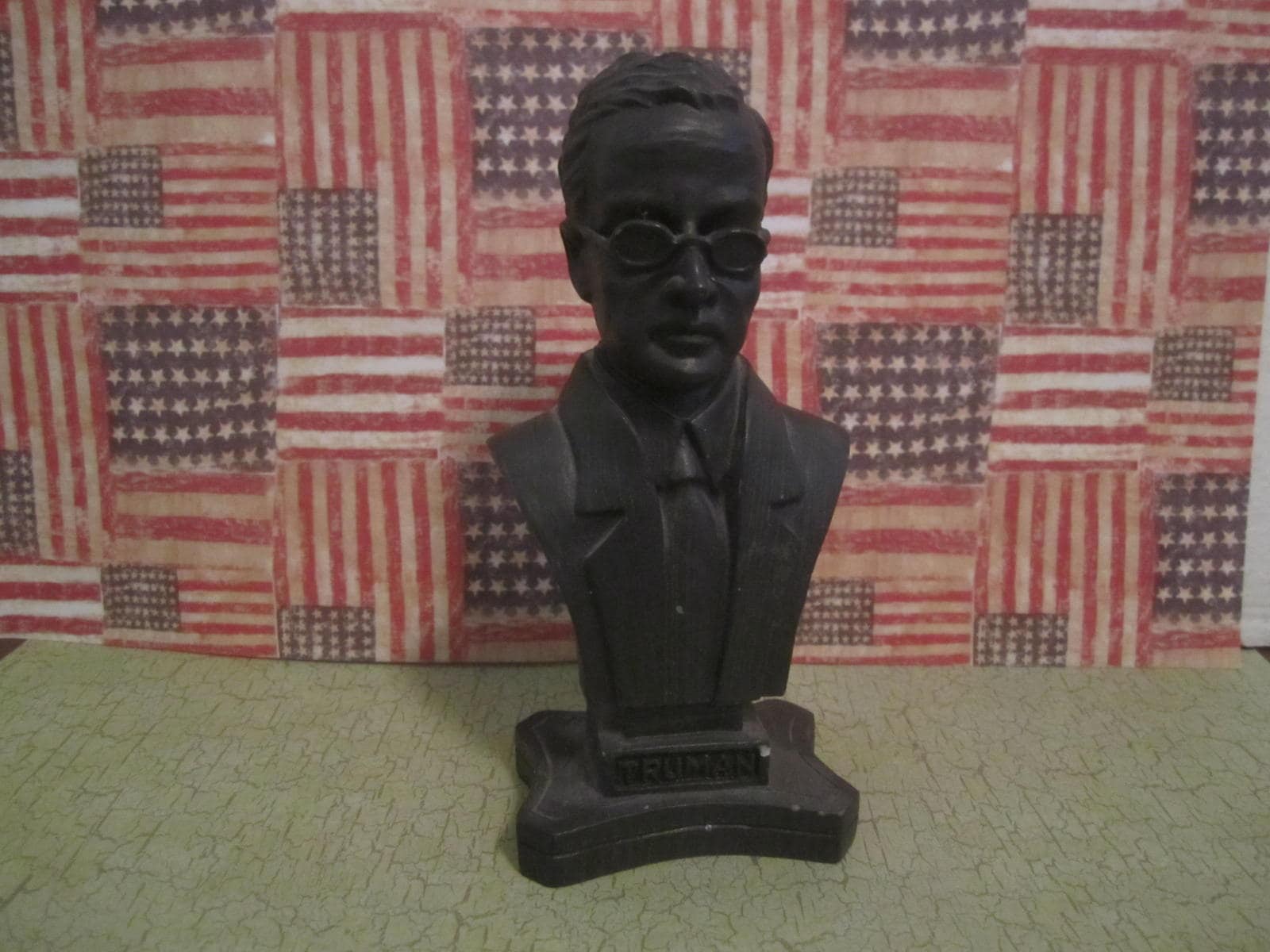 Harry S Truman bust (small)
