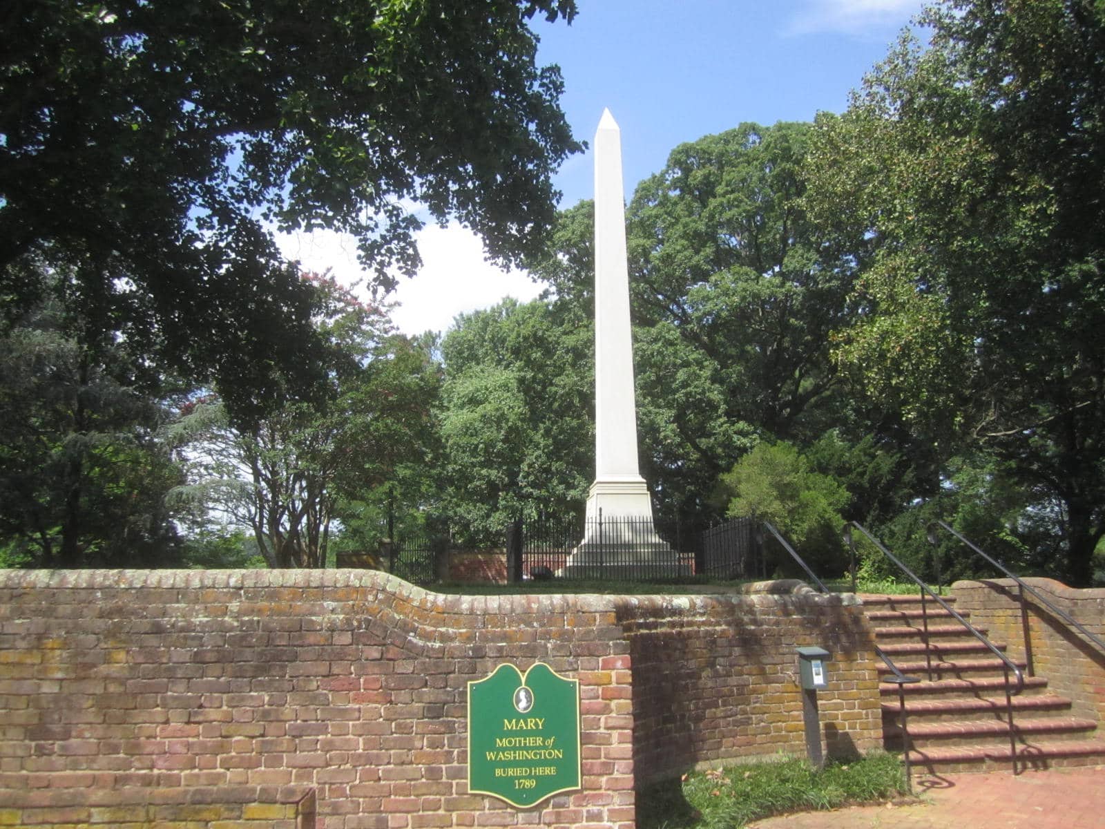 Mary Washington Monument - Fredericksburg Virginia